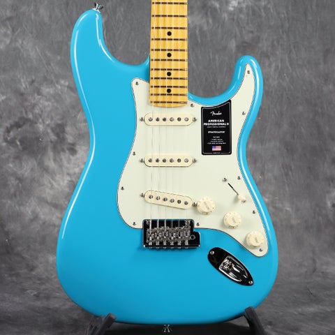 Fender / American Professional II Stratocaster Maple Fingerboard