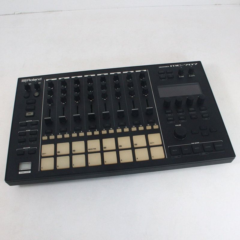 中古】ROLAND / MC-707 GrooveBox 【渋谷店】【値下げ】 | リズム
