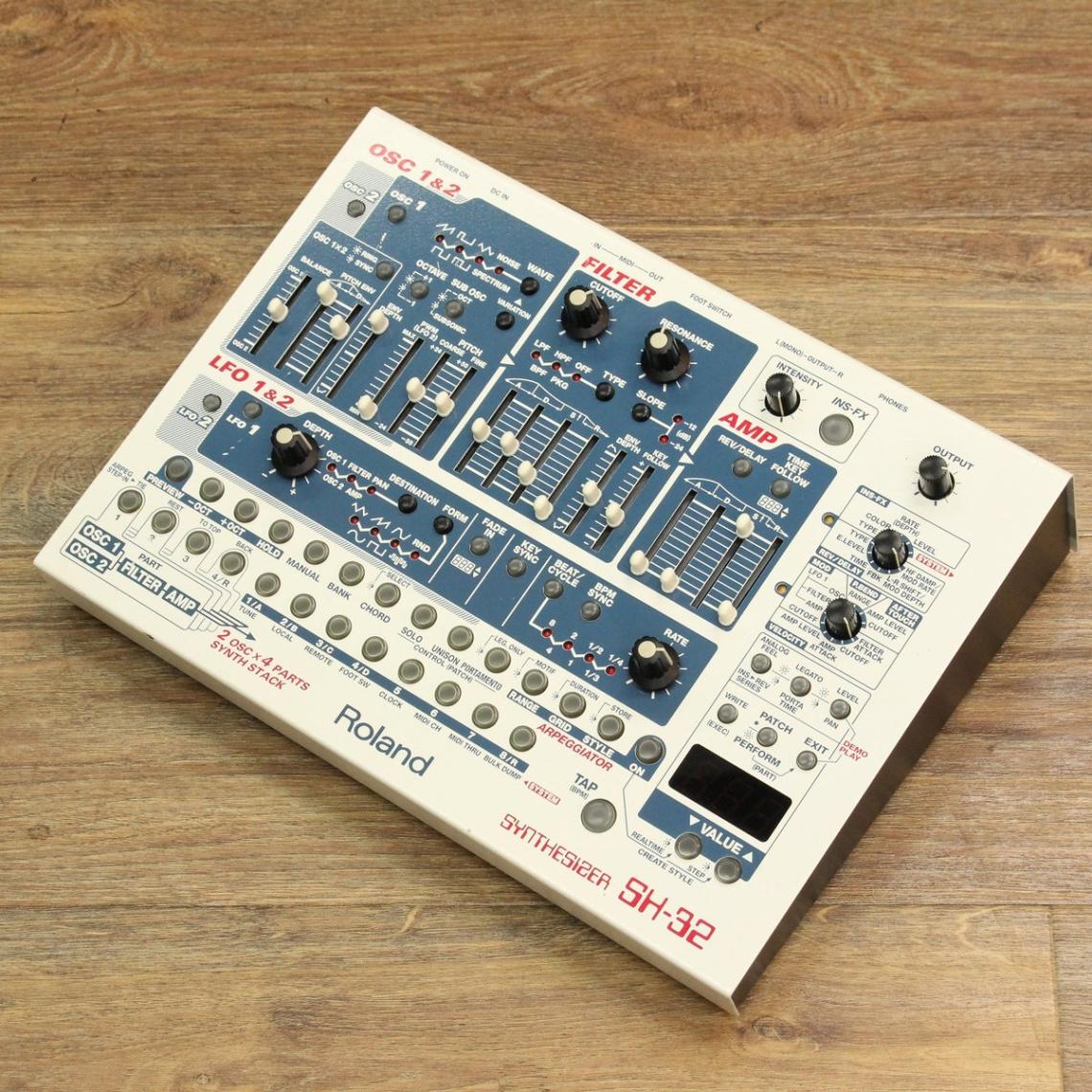 中古】 ROLAND / SH-32 【キーボードマート新宿】【新宿店