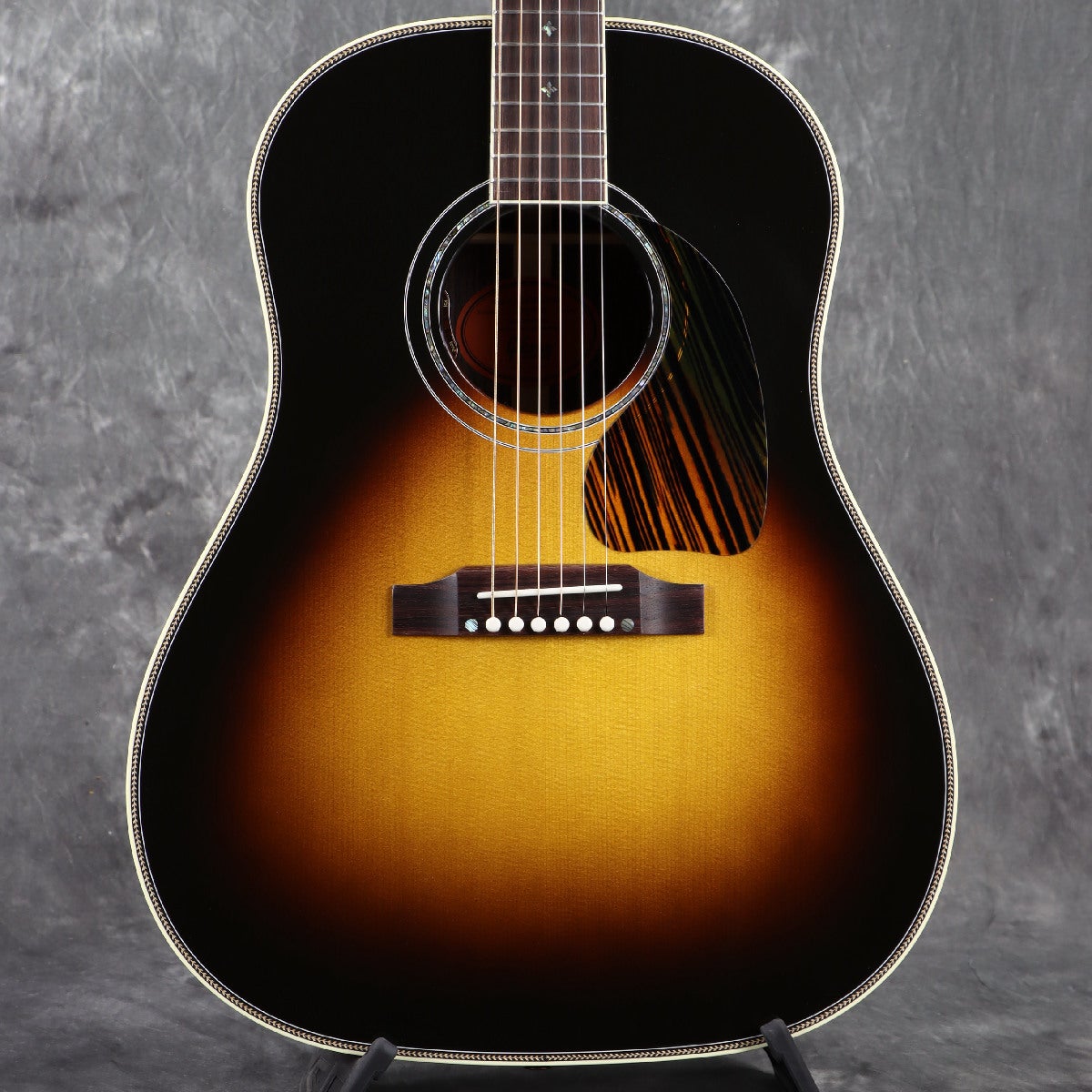 Gibson / ISHIBASHI Dealer Select J-45 Rosewood Custom with Flower