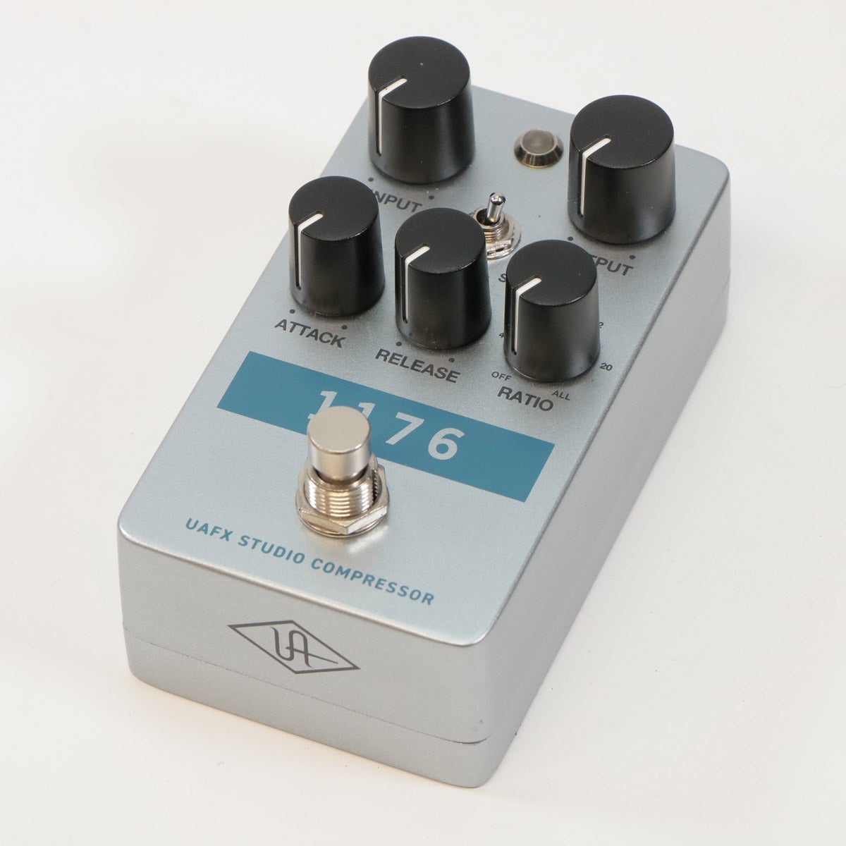 UAFX 1176 コンプレッサー UAFX 1176 Studio Compressor - Universal Audio | Hookup, Inc.