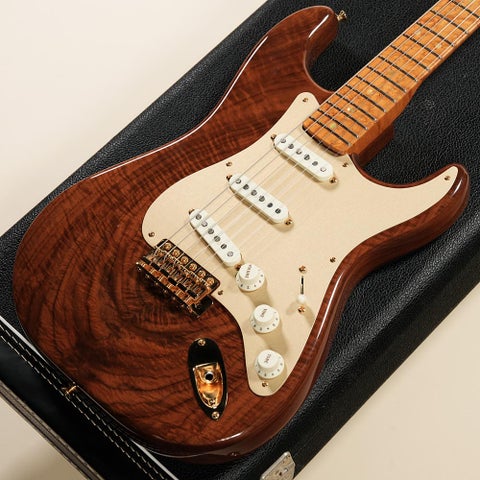 【中古】Fender Custom Shop / Artisan Claro Walnut Stratocaster 2016 【渋谷店】