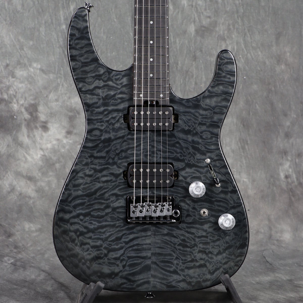 シャーベル　Charvel PRO-MOD DK24 HH 2PT CM 黒 Charvel / Pro-Mod Plus DK24 HH 2PT EB QM Ebony Fingerboard