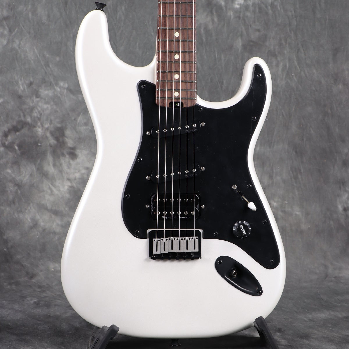 Charvel / Jake E Lee Signature Pro-Mod So-Cal Style 1 HSS HT RW