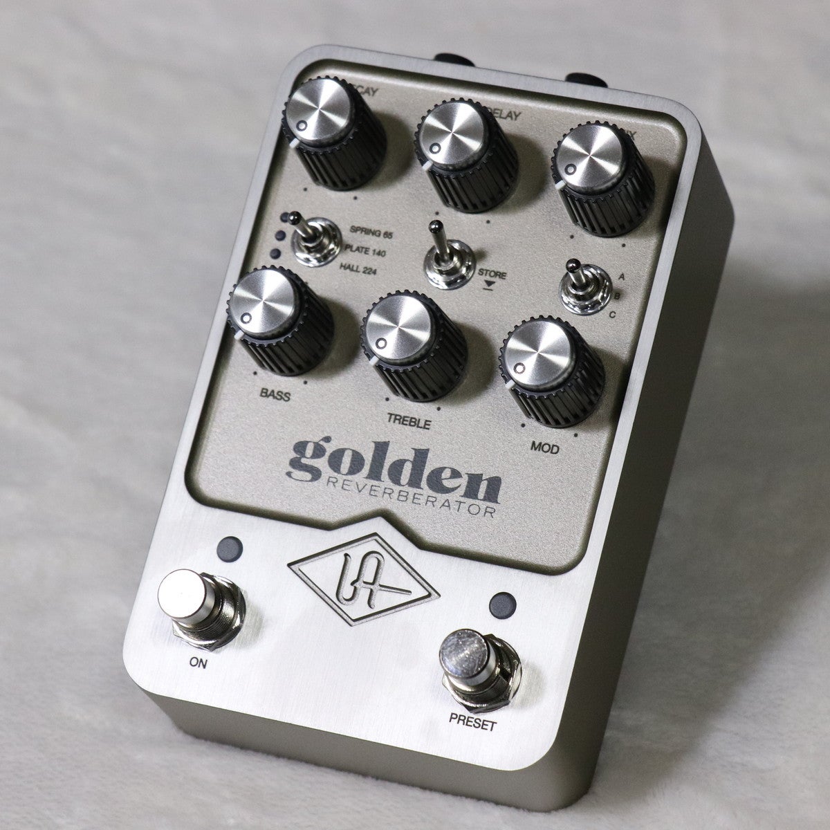 UAFX golden REVERBERATOR 中古 中古】Universal Audio / UAFX Golden Reverberator 【梅田店