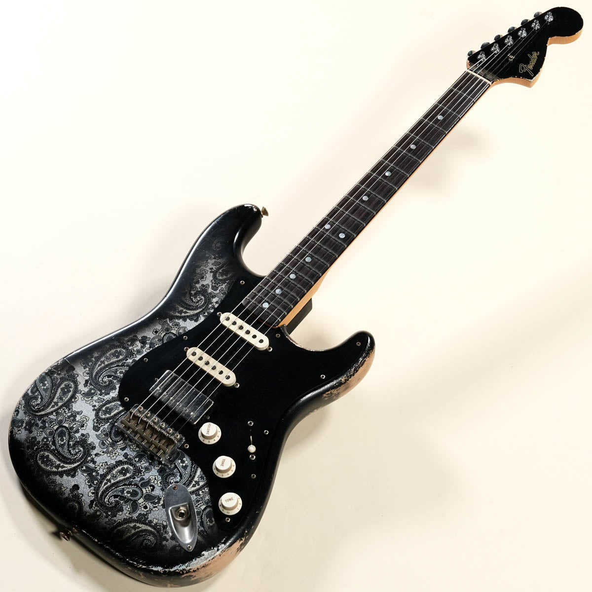 Fender Custom Shop / Master Built 1969 Stratocaster Relic SSH Black Paisley by Dennis Galuszka 【시부야점】[아울렛]《FCS세일》《11월 8일까지 기간 한정 타임세일》 사진 2