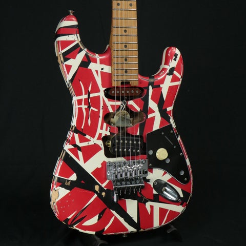 EVH / Striped Series Frankie Red/White/Black Relic 【S/N EVH2500725】【名古屋栄店】