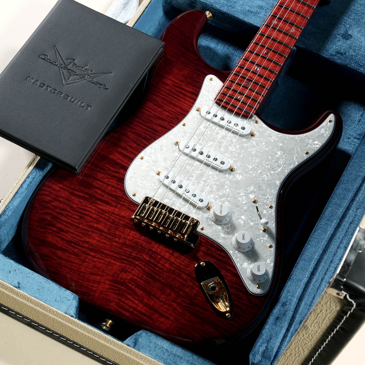 Performance guitar ストラトタイプ　オーダー Fender Custom Shop / Master Built Custom Stratocaster 4A Flame