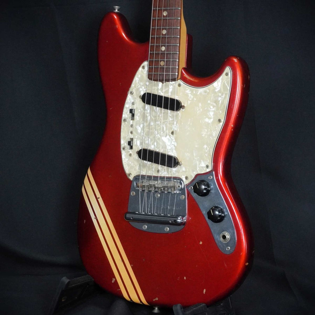中古】FENDER / 【Vintage】1972 Mustang Competition Red 【御茶ノ水