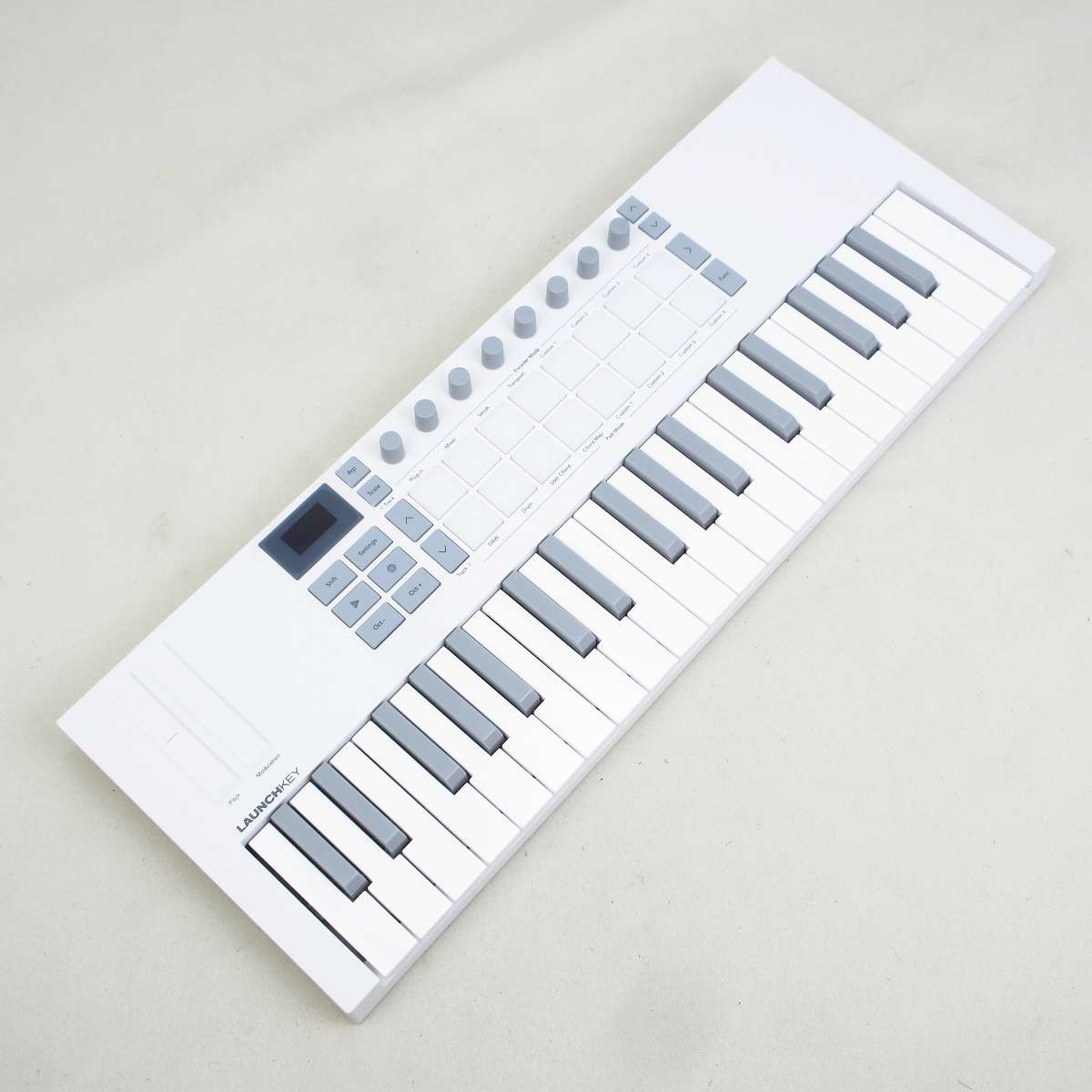 中古】novation / Launchkey Mini 37 Mk4 コンパクトなMIDIキーボード