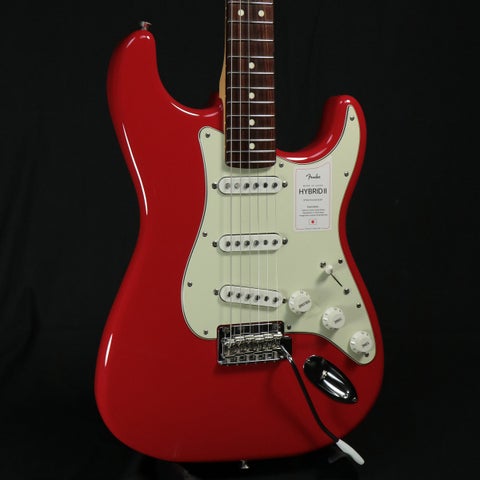 ストラトキャスタータイプ × FENDER MADE IN JAPAN × レッド)の検索