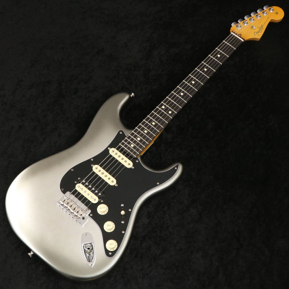 シルバーラメ　Mavis ストラトキャスタータイプ　弦高調整済み　です 中古】FENDER USA / American Professional II Stratocaster HSS