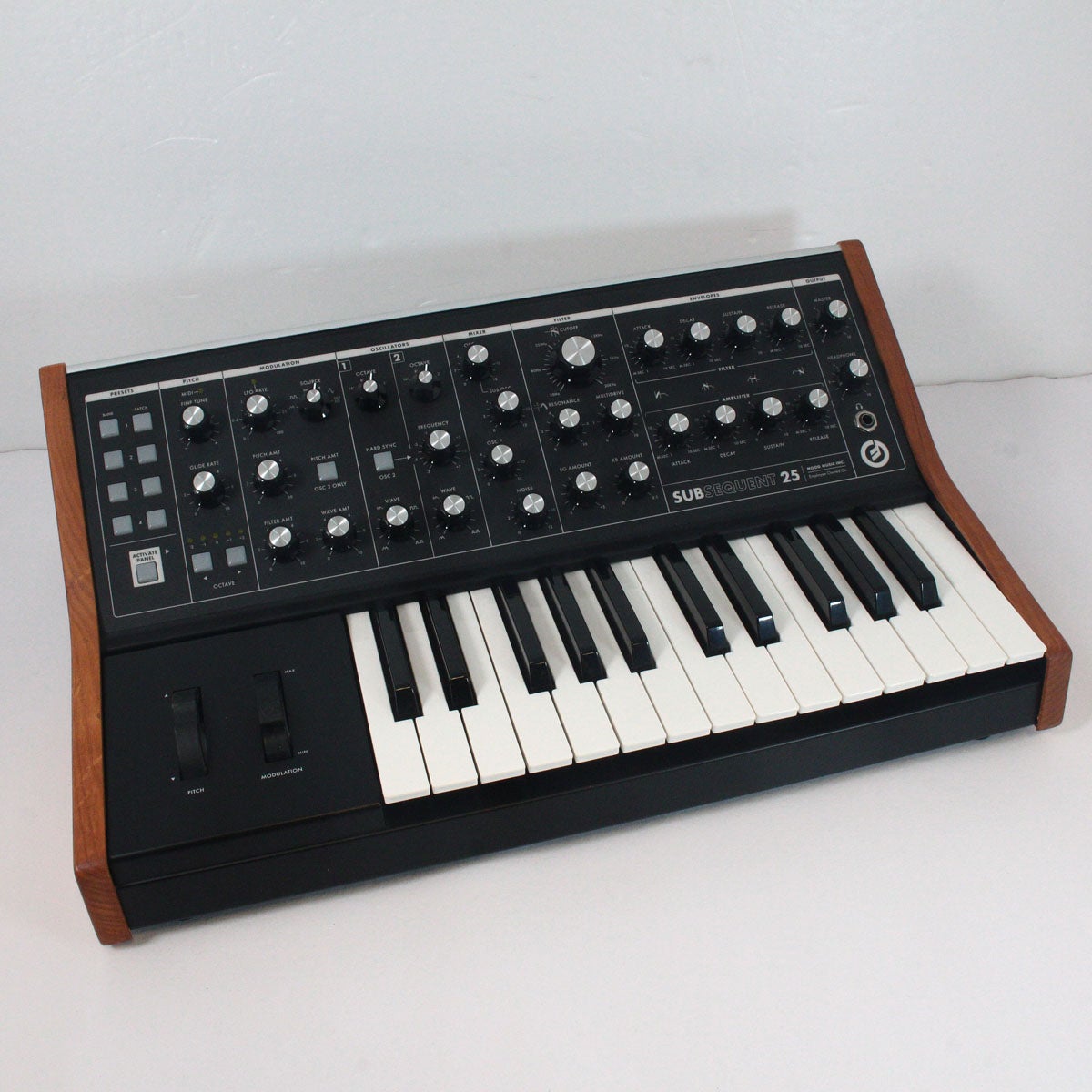 Moog Subsequent 25 ベースシンセ/アナログシンセサイザー 中古】MOOG / Subsequent 25 【渋谷店】 | アナログシンセサイザー