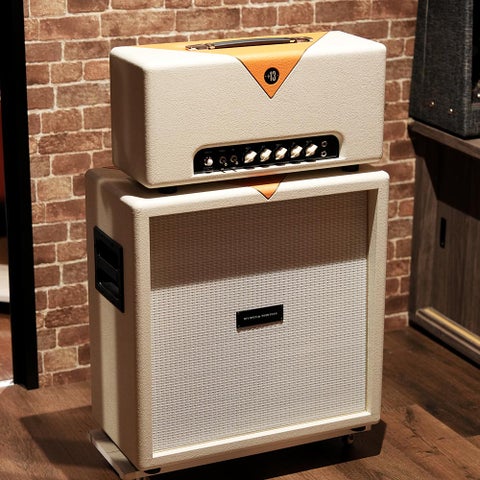 Divided By 13 / AMW39 with 212D Cabinet Ivory Orange Bronco【渋谷