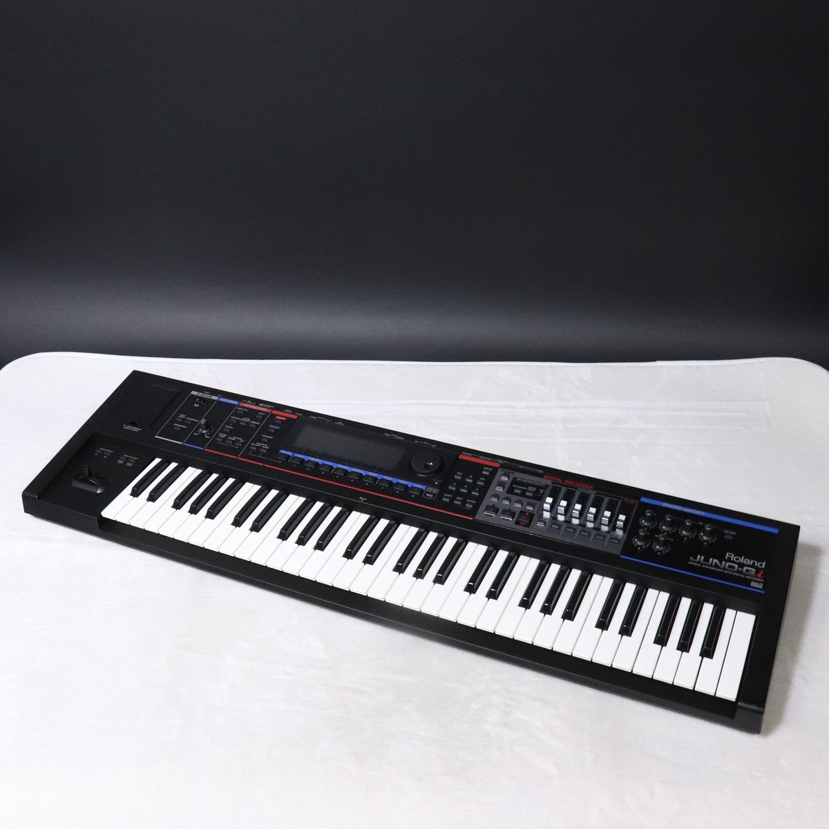 中古】Roland / JUNO-Gi Mobile Synthesizer with Digital Recorder