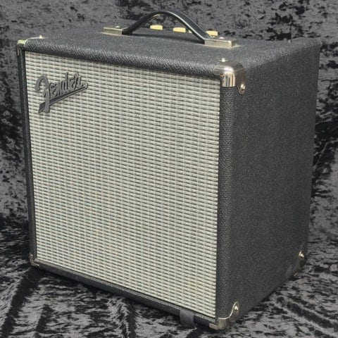 セール品》Fender / RUMBLE 25 V3 25W 25ワット ベースコンボアンプ