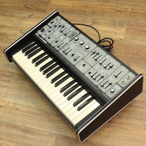 アナログシンセサイザー | イシバシ楽器