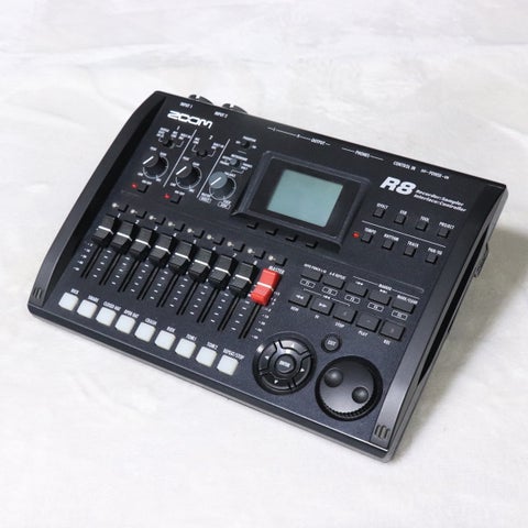 ZOOM R8 美品 SD16GB付 電源/USB付 動作確認済 中古】ZOOM / R8 【梅田店】 | SDカード式 | イシバシ楽器