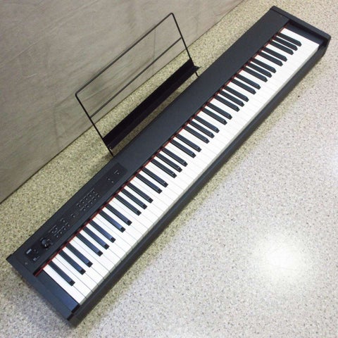 【中古】KORG / D1 スピーカーレスのスリム・ピアノ♪ 【横浜店】
