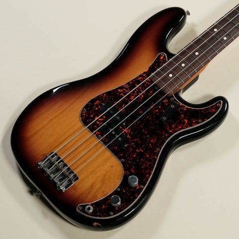 【中古】FENDER USA / American Vintage 62 Precision Bass 3-Color Sunburst 【渋谷店】