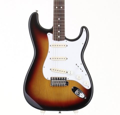 Fender (ストラトキャスタータイプ × FENDER JAPAN (-2015) × サン