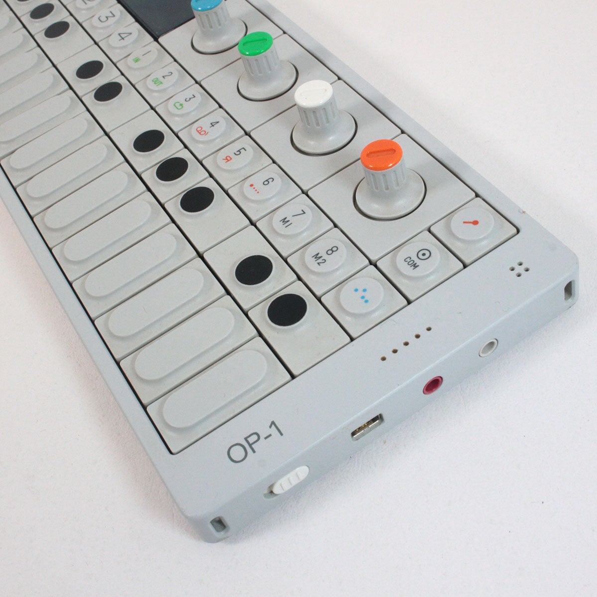 中古】TEENAGE ENGINEERING / OP-1 【渋谷店】 | リズムマシン