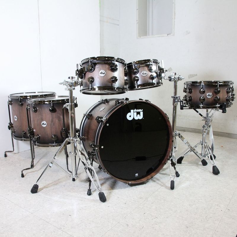 DW / Collectors Series Pure Walnut 10/12/14/16/22+14snare 6pcs