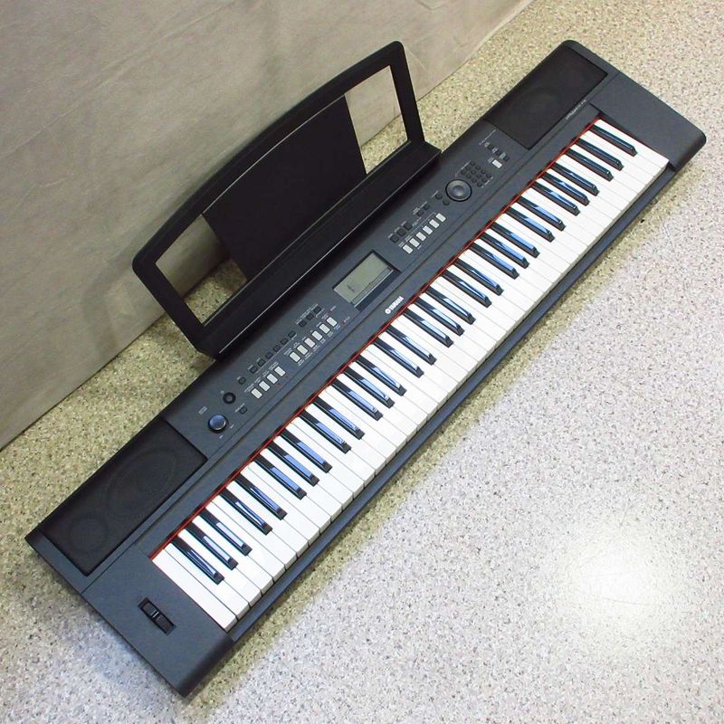 中古】YAMAHA / NP-V60 スタイリッシュな76鍵盤キーボード 【横浜店