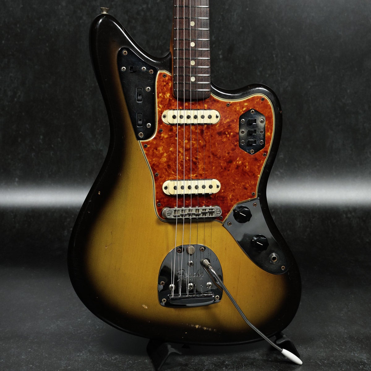 Fender jaguar 1965年製 フェンダー ジャガー MOD 中古】Fender USA / 1965 Jaguar Sunburst MOD 【名古屋栄店