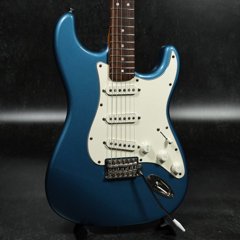 SQUIER BY FENDER × ブルー × 実物写真)の検索結果 | ギター、アコギ