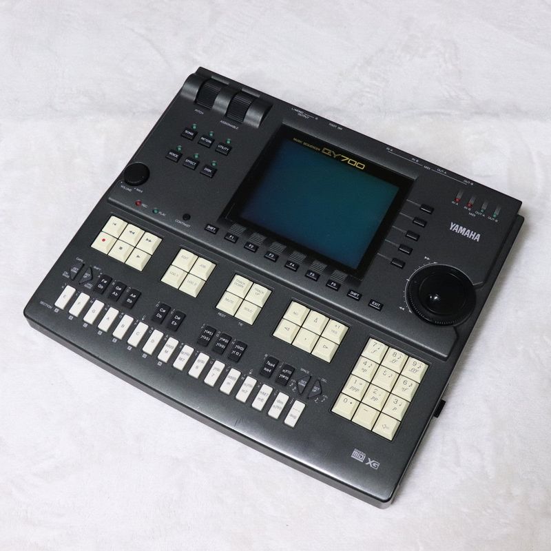 YAMAHA QY700 シーケンサー リズムマシン 中古】YAMAHA / QY700 【梅田店】 | リズムマシン・グルーブボックス