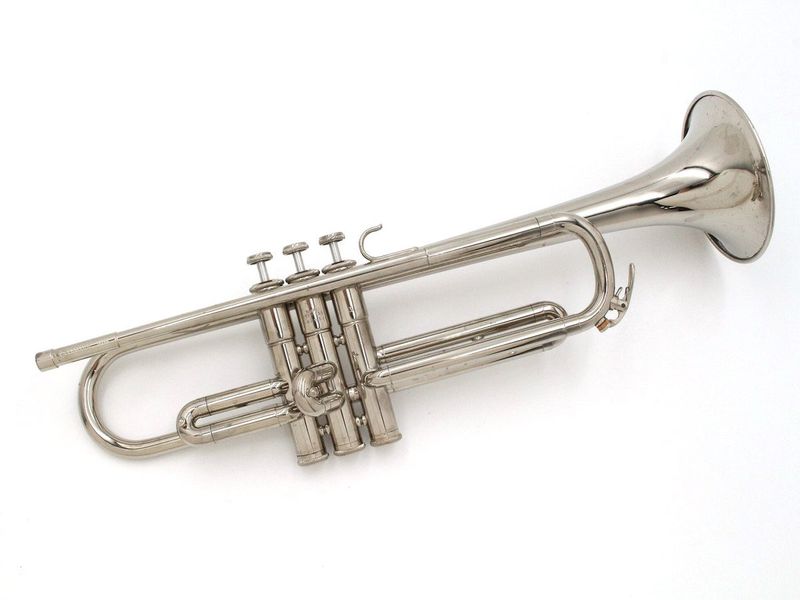 YAMAHA ヤマハYTR-135 トランペット 本体 シルバー 中古】YAMAHA / トランペット YTR-135 【梅田店】 | トランペット