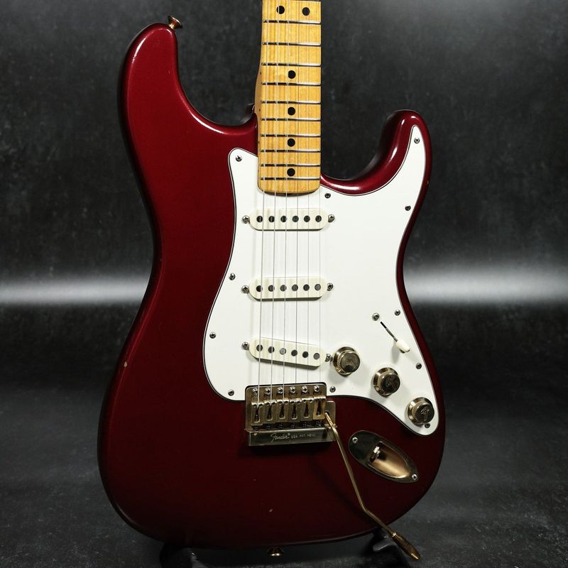 中古】Fender USA / The STRAT Candy Apple Red 1981 【名古屋栄店