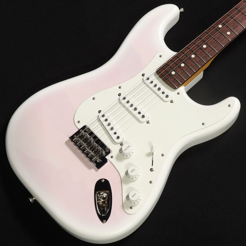 Fender MADE IN JAPAN HYBRID II (ストラトキャスタータイプ)の検索