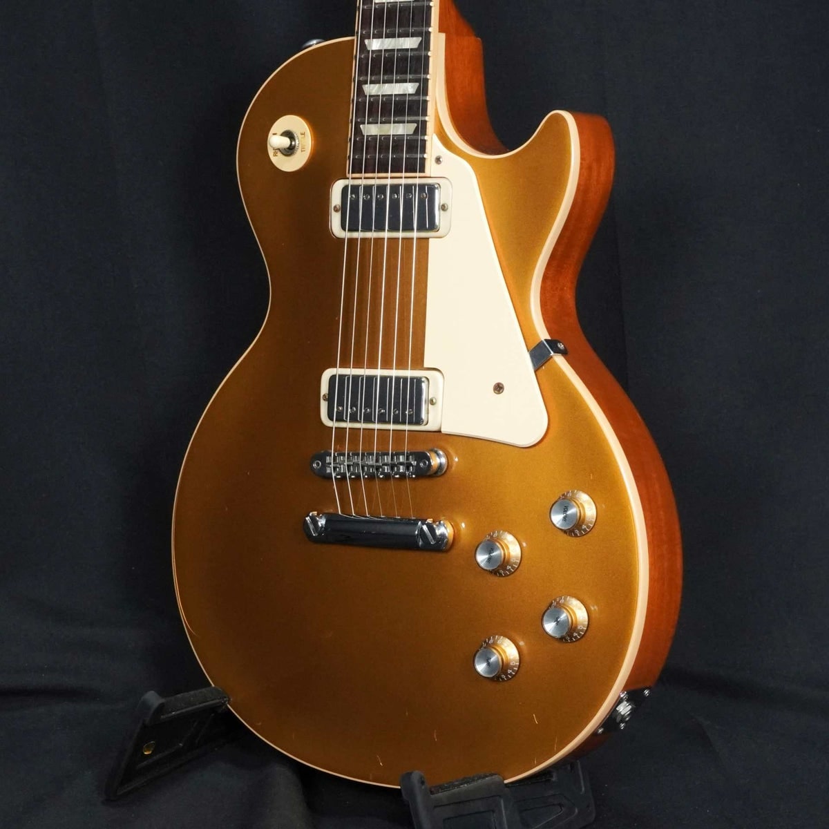価格交渉OK レスポールタイプ　エレキギター 中古】GIBSON USA / Les Paul 70s Deluxe Gold Top 【御茶ノ水本店