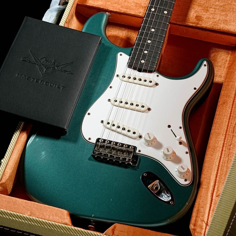 ストラトキャスタータイプ × FENDER CUSTOM SHOP)の検索結果 | ギター