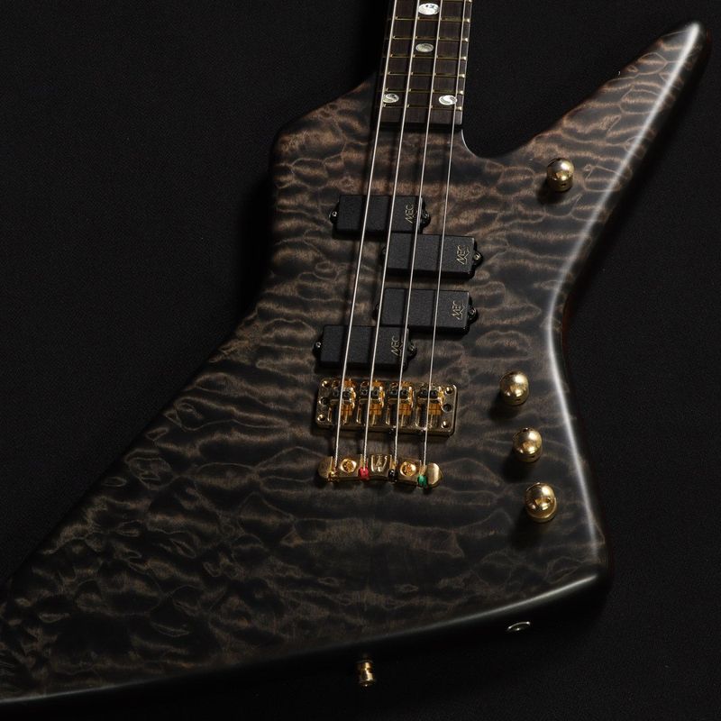 【中古】Warwick / Stryker Quilted Maple 4st Nirvana Black OFC 【心斎橋店】