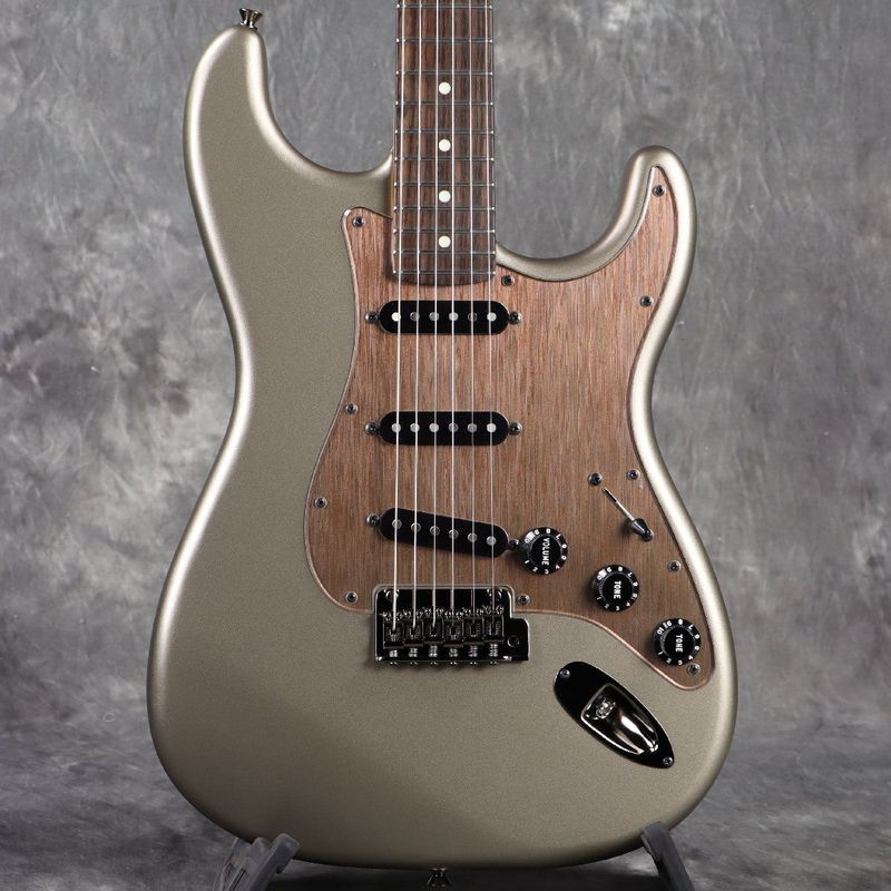 ストラトキャスタータイプ × FENDER MADE IN JAPAN 他2条件)の検索結果