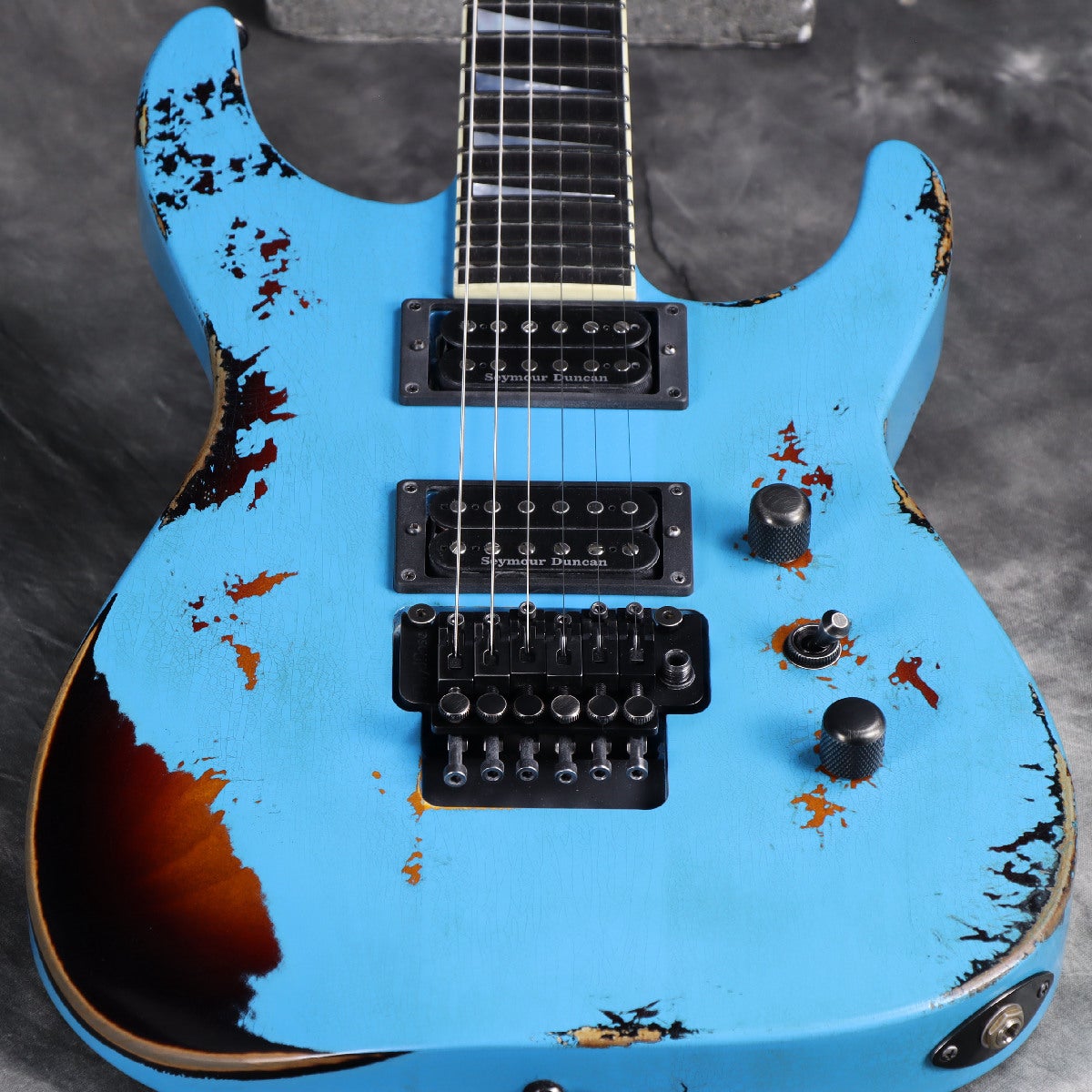 Jackson Custom Shop / Soloist Robins Egg Blue Over 3 Tone Sunburst Nitro Tour Relic [2026 NAMM SHOW 모델]【3.47kg】[S/N J11506] 사진 2