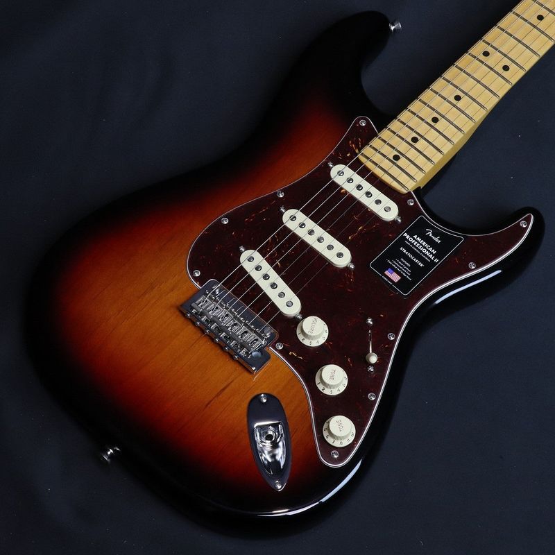 Fender USA / American Professional II Stratocaster Maple Fingerboard 3-Color Sunburst【横浜店】【S/N:US22096852】【3.46kg】【アウトレット】