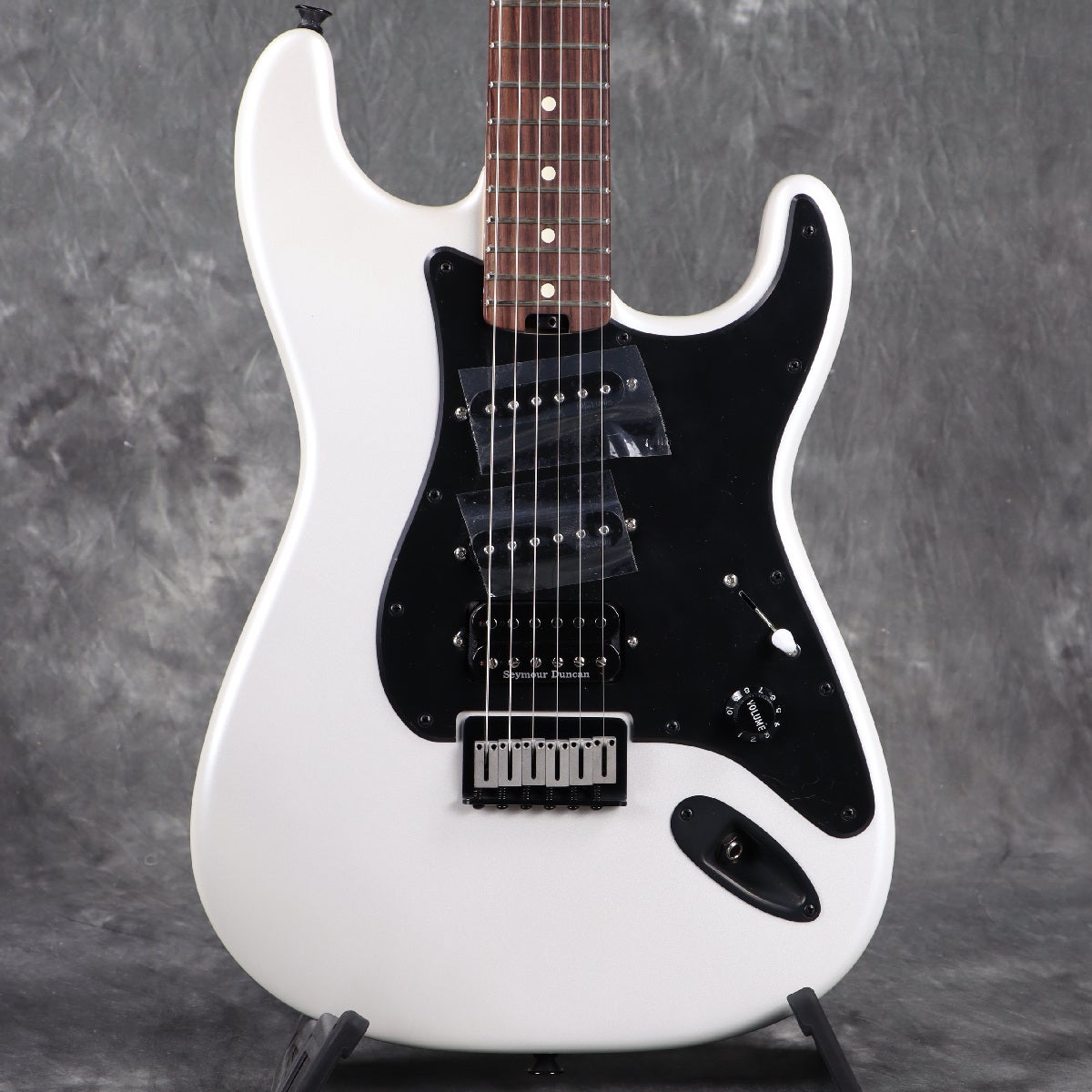 Charvel / Jake E Lee Signature Pro-Mod So-Cal Style 1 HSS HT RW