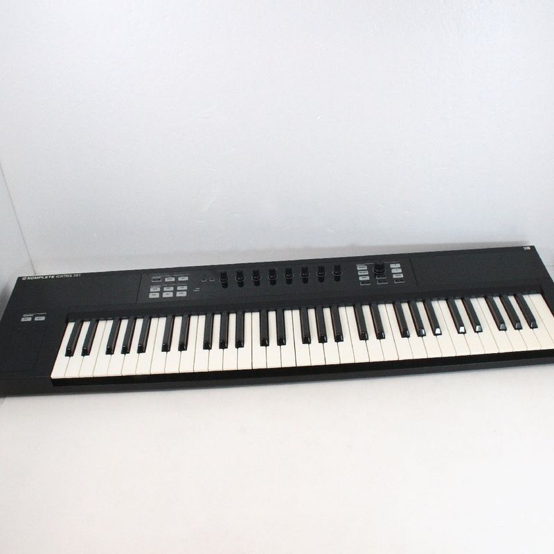 中古】NATIVE INSTRUMENTS / KOMPLETE KONTROL S61 Mk1 【渋谷店