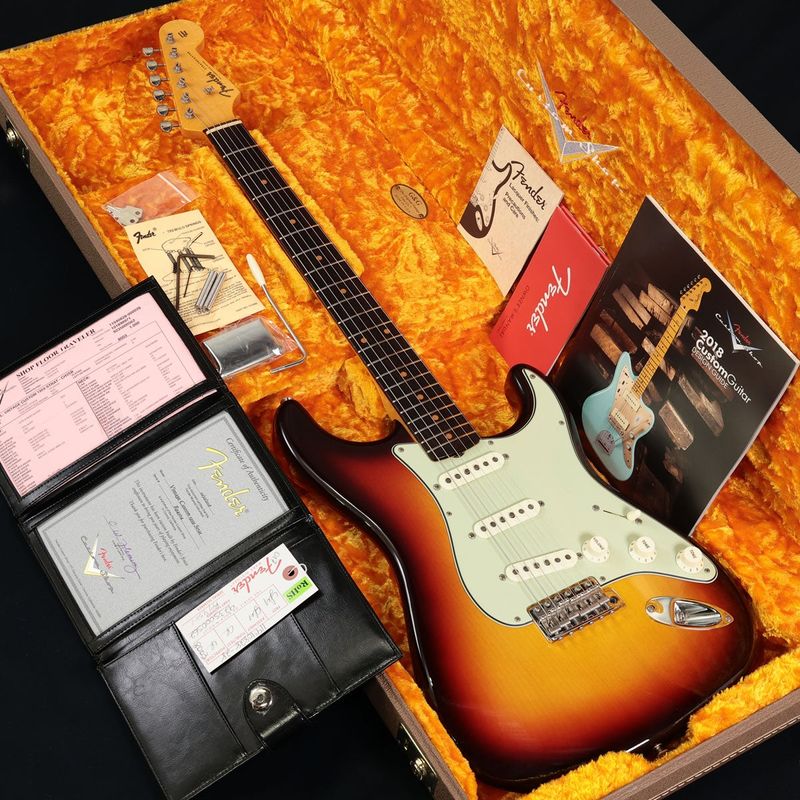 Fender (ストラトキャスタータイプ × サンバースト)の検索結果