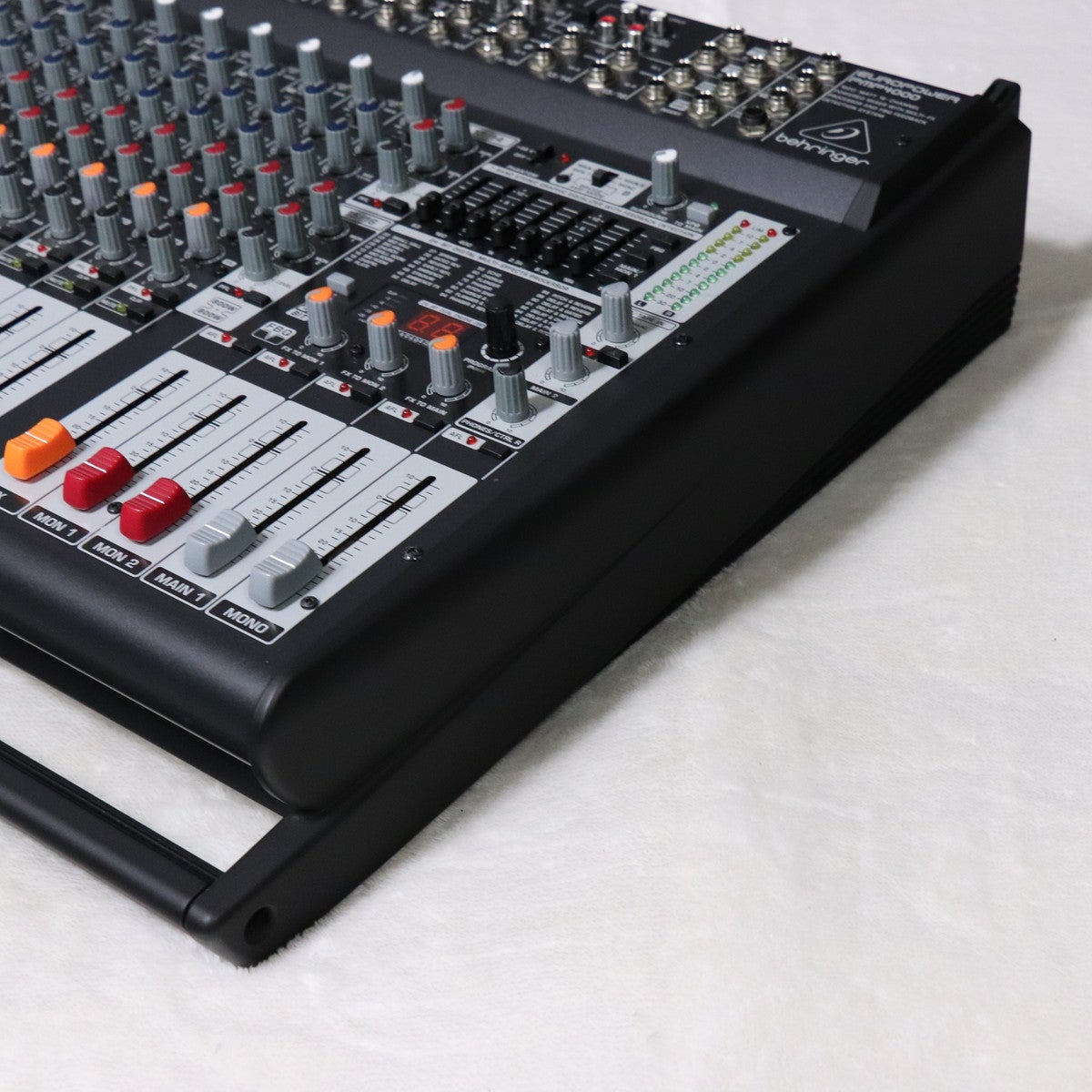 中古】BEHRINGER / PMP4000 【梅田店】 | パワードミキサー | イシバシ楽器