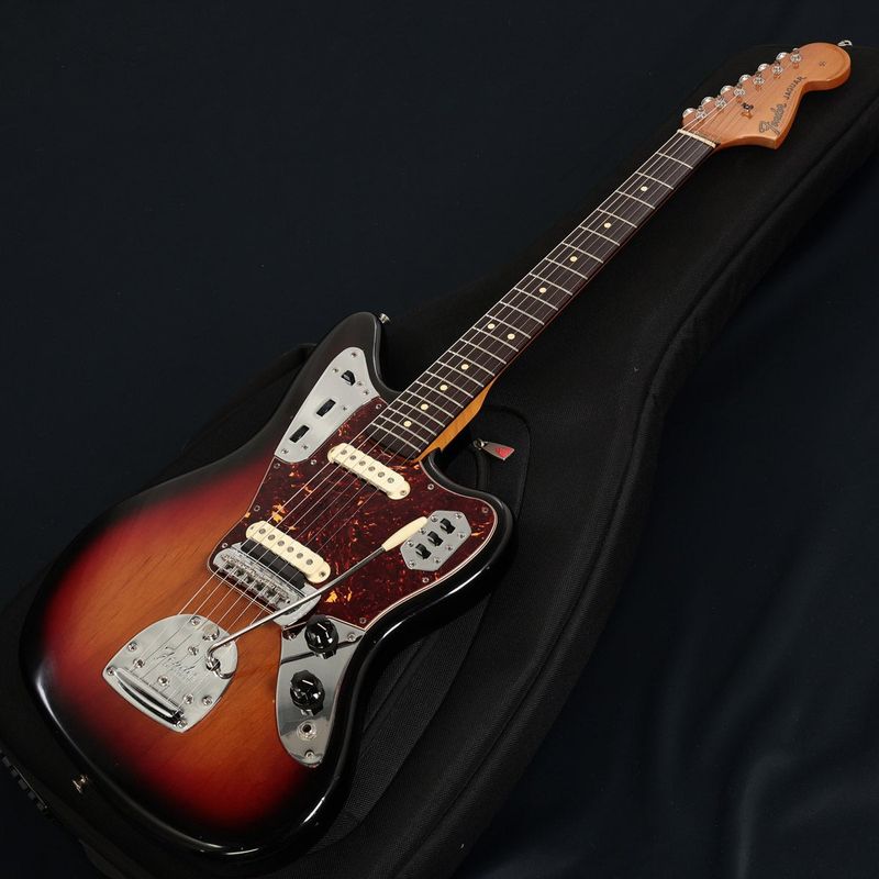ギター Fender USA American Vintage 62 Jaguar 中古】Fender USA / American Vintage 62 Jaguar 3-Color Sunburst