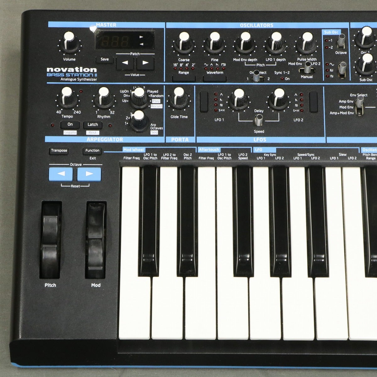 中古】 NOVATION / Bass Station 2 【JUNK】【訳アリ】 【御茶ノ水本店