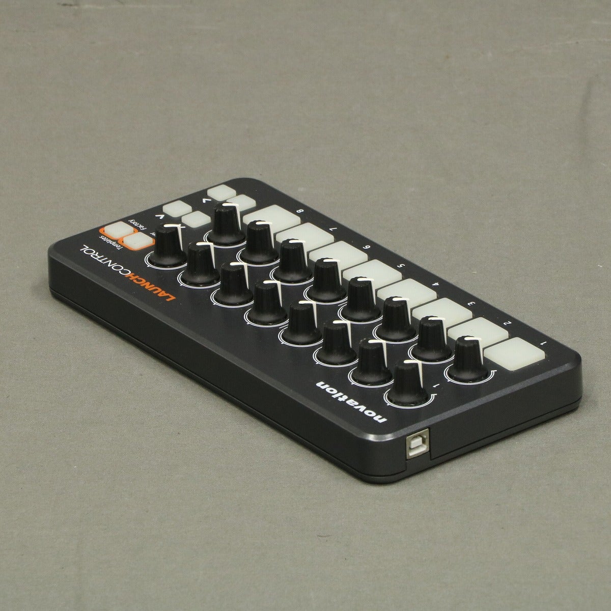 中古】 NOVATION / LAUNCH CONTROL 【御茶ノ水本店】 | MIDI