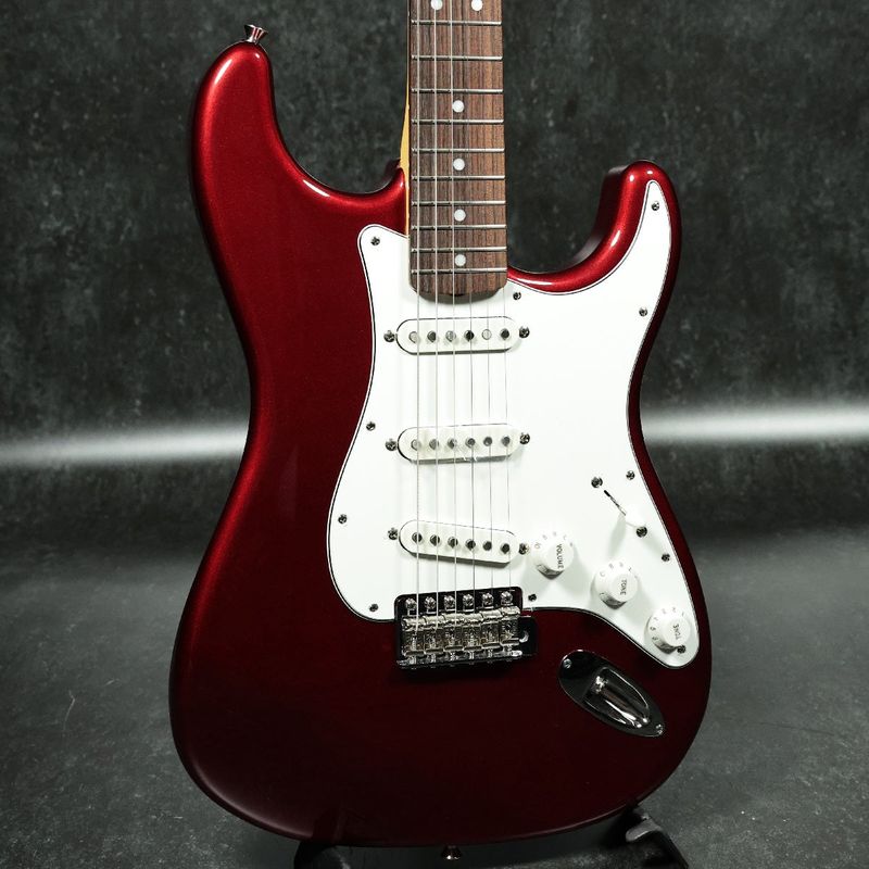 ストラトキャスタータイプ × FENDER MADE IN JAPAN × レッド)の検索