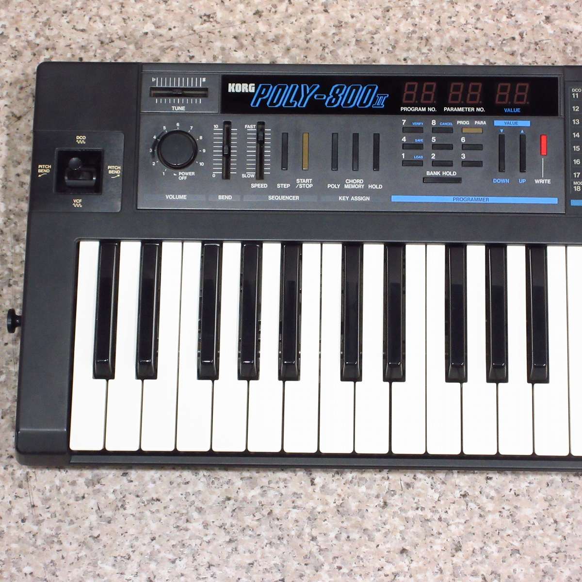 (H)KORG POLY-800 アナログシンセサイザー 本体　動作未確認 H)KORG POLY-800 アナログシンセサイザー 本体 動作未確認 H)KORG POLY