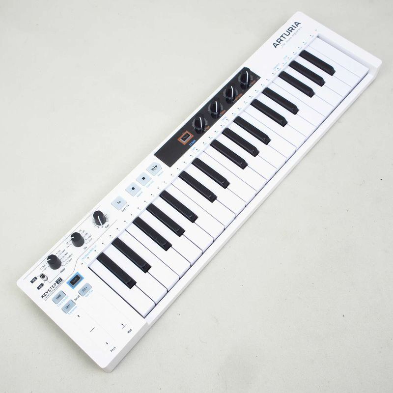 【ワンオーナー品】ARTURIA KeyStep 37 　MIDIキーボード 中古】ARTURIA / KeyStep 37 コンパクトな多機能MIDIキーボード 【横浜